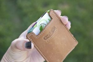 BackcastEasyWallet02