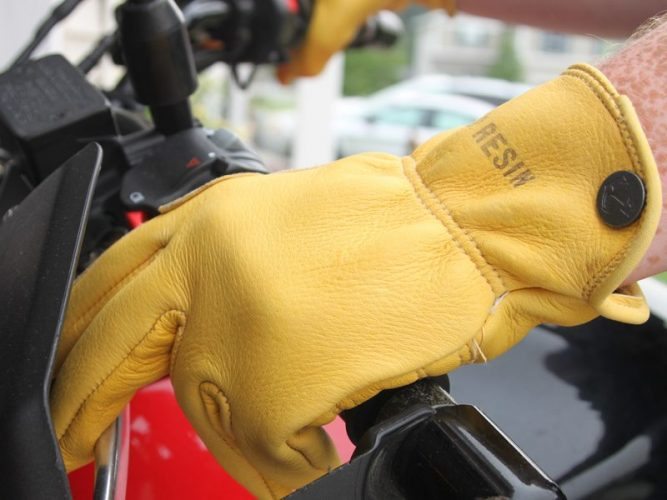 Iron & Resin Café Gloves Review 72