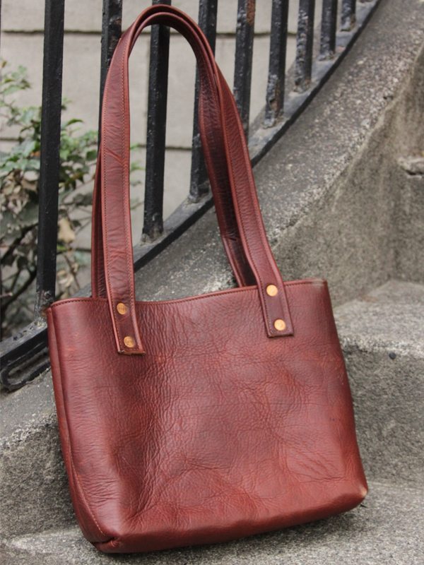 Conestoga Leather Amia Tote Review - $269 - BestLeather.org