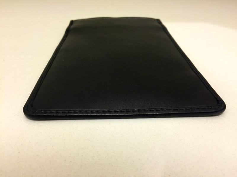 Silent Pocket V2 Medium Sleeve Review - $109.95 - BestLeather.org